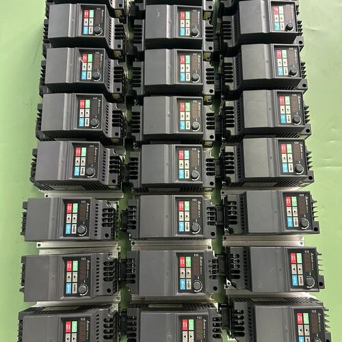 议价台达变频器VFD015EL43W