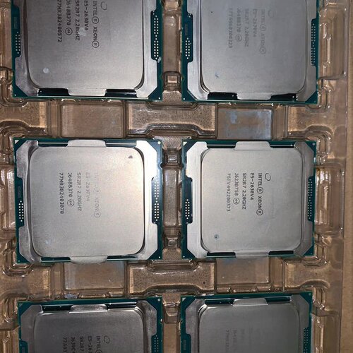 议价-E5-2620v4 CPU 10核20线程 ￥:10
