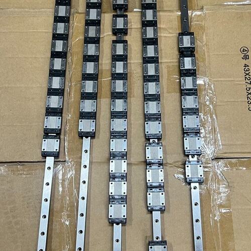 议价正品THK SRS12M 直线导轨滑块 导轨长720mm