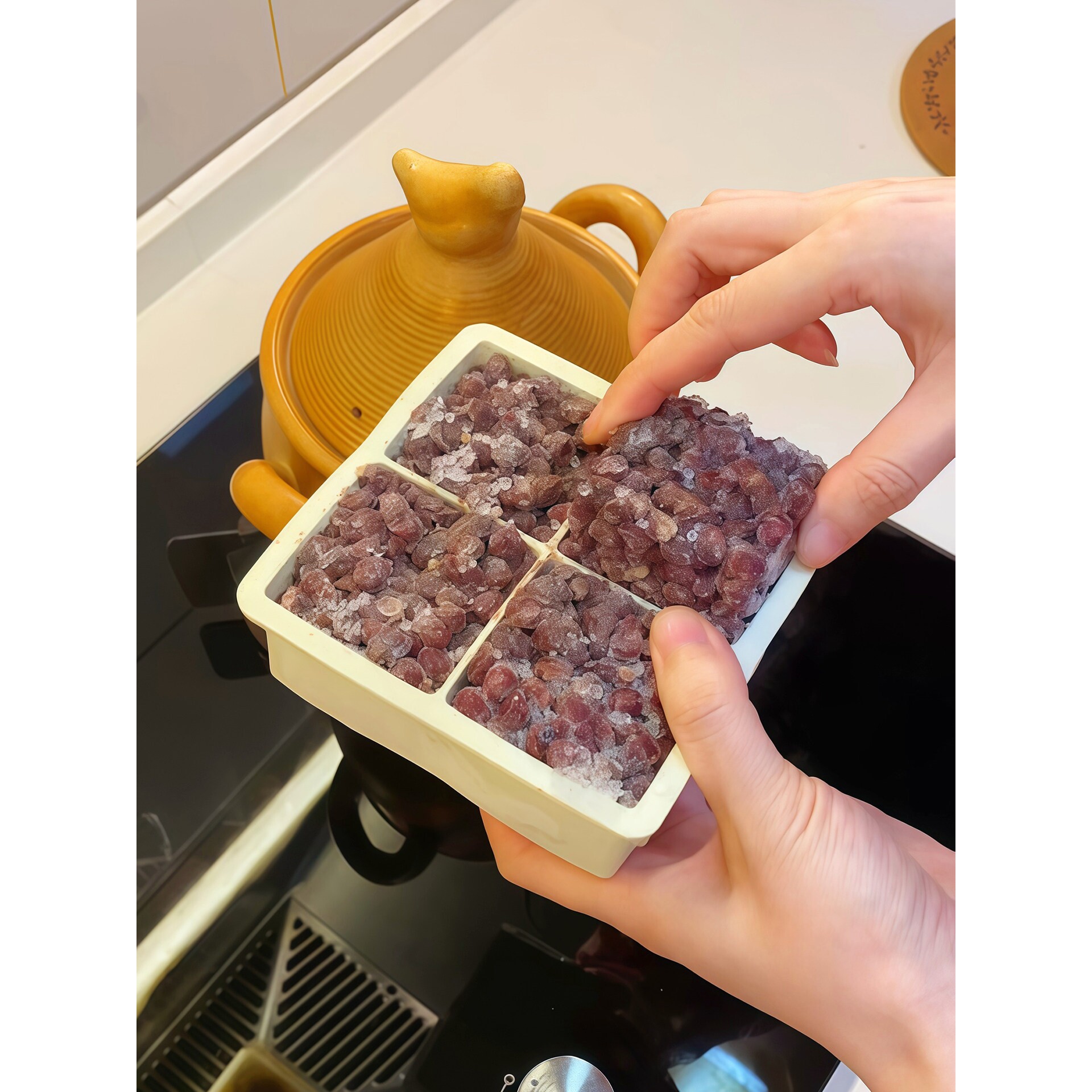 冷冻分装盒食品级冷冻汤辅食红豆粥家用冰格模具食物分格收纳盒子