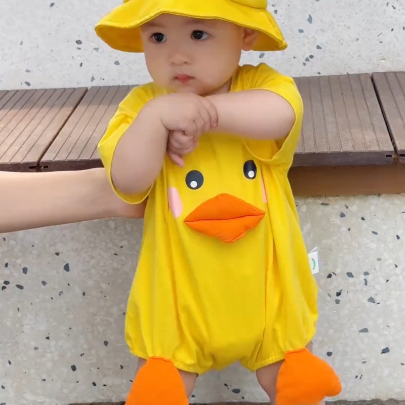 小黄鸭婴儿衣服纯棉a类宝宝短袖连身衣春夏薄款包屁衣哈衣外出服