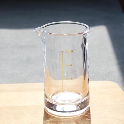 加厚耐热玻璃分酒器带刻度白酒小酒壶无把直身烈酒公杯二两温酒壶