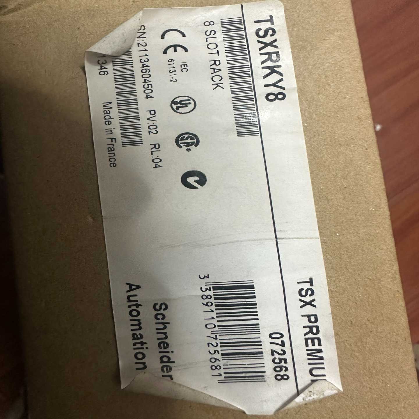 标签打开了TSXRKY8，最后一个开封的，实物拍（佳毅工控）