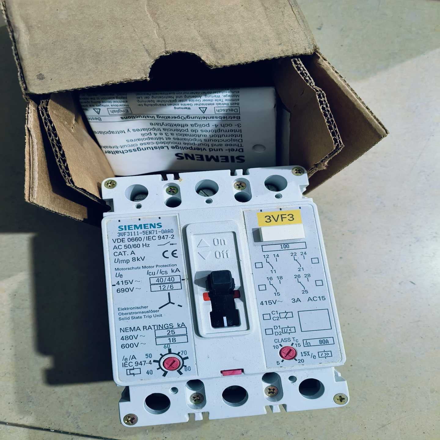 (询价)断路器 3VF3111-5EN71-0AA0 实物图拍
