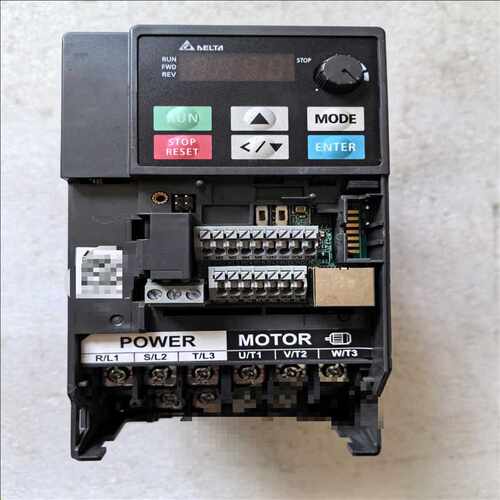 询价~ⅤFD5A5ME43ANNAA，台达变频器2.2KW 380