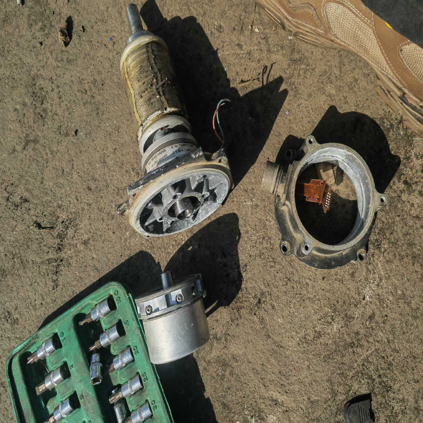 海德汉编码器 RCN413 MDD  电机上拆下来的。转动顺--议价商品