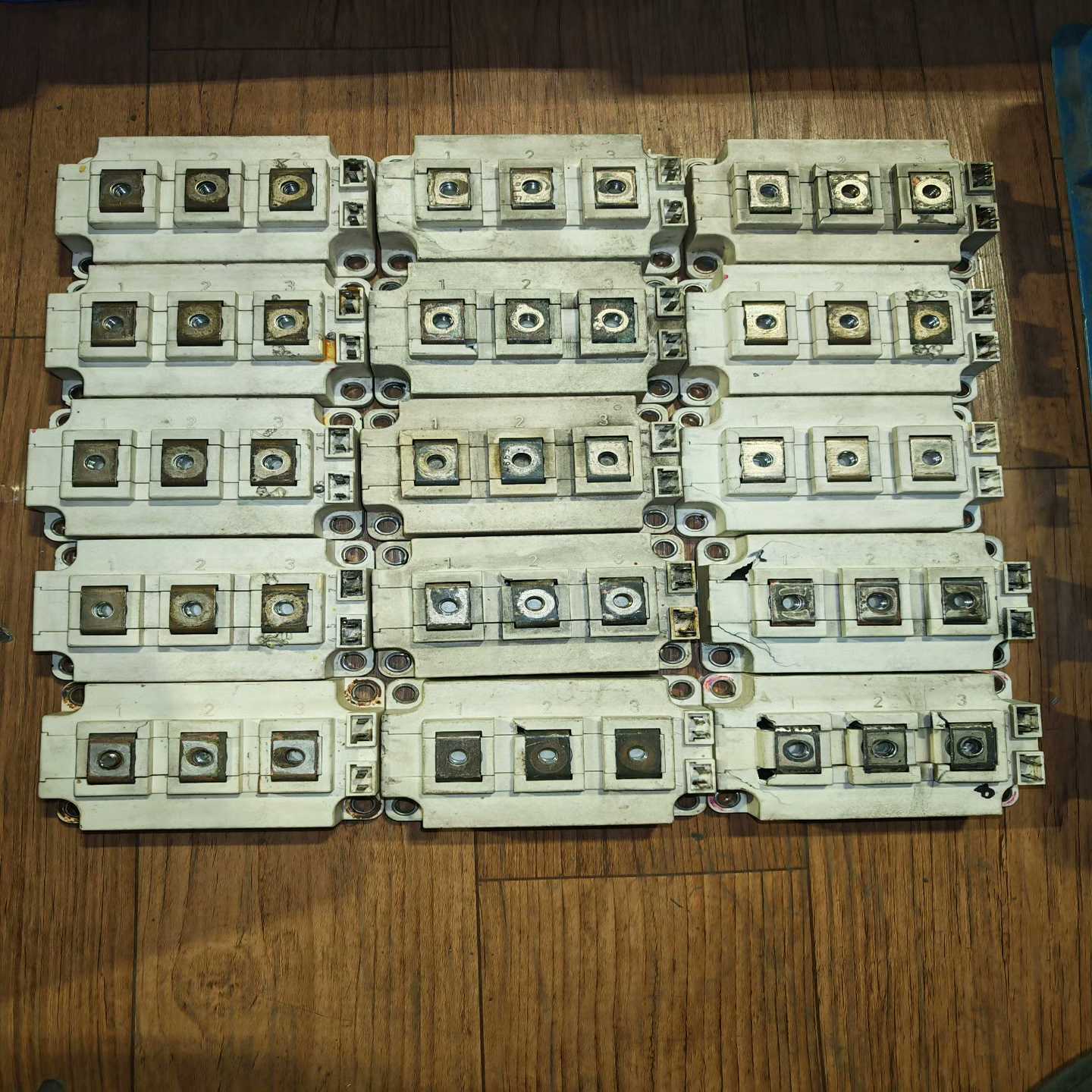 (询价)FF400R12KT3 FF400R12KE3 FF40