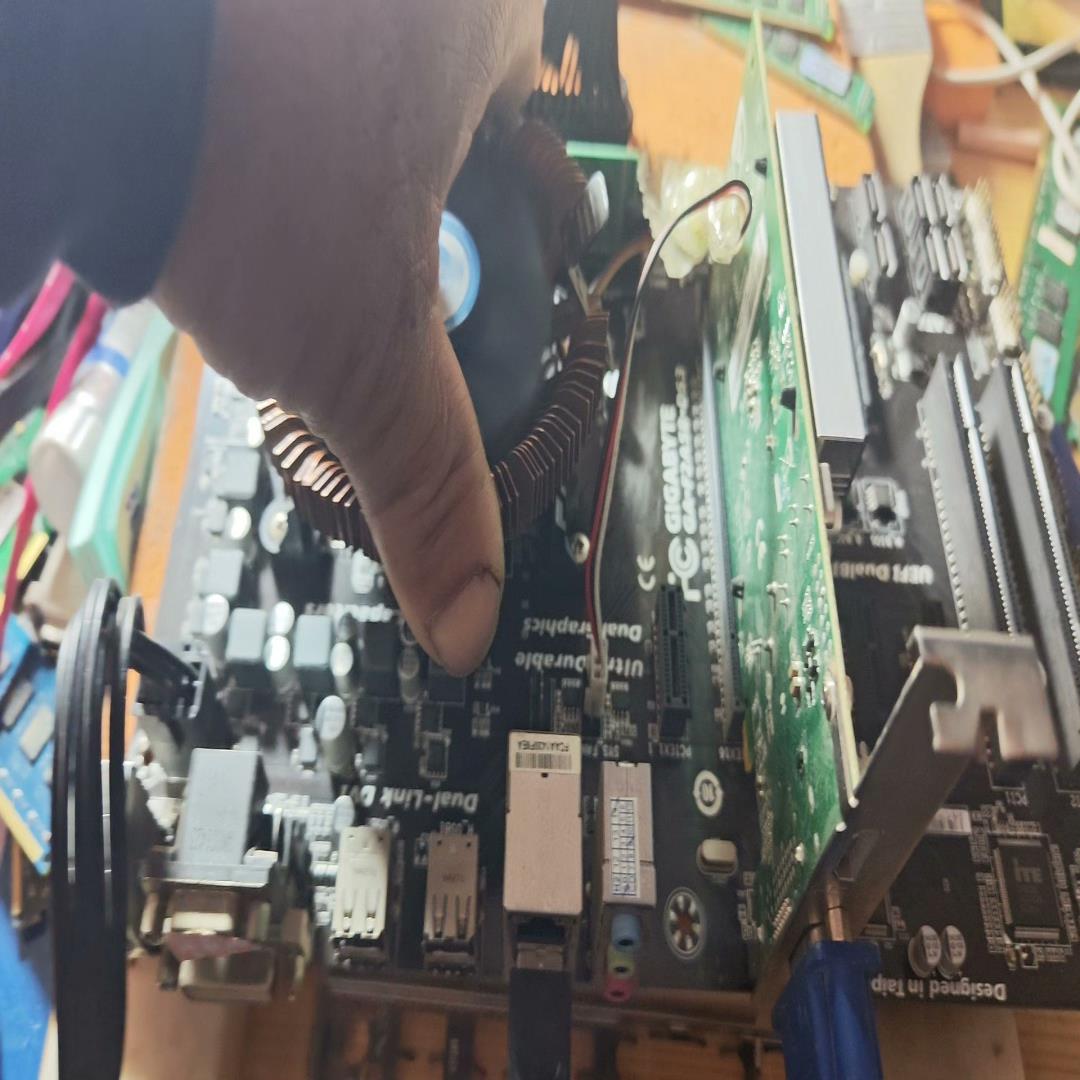 技嘉F2A58一DS3大主板带AD740cpu16G内存正常~询价