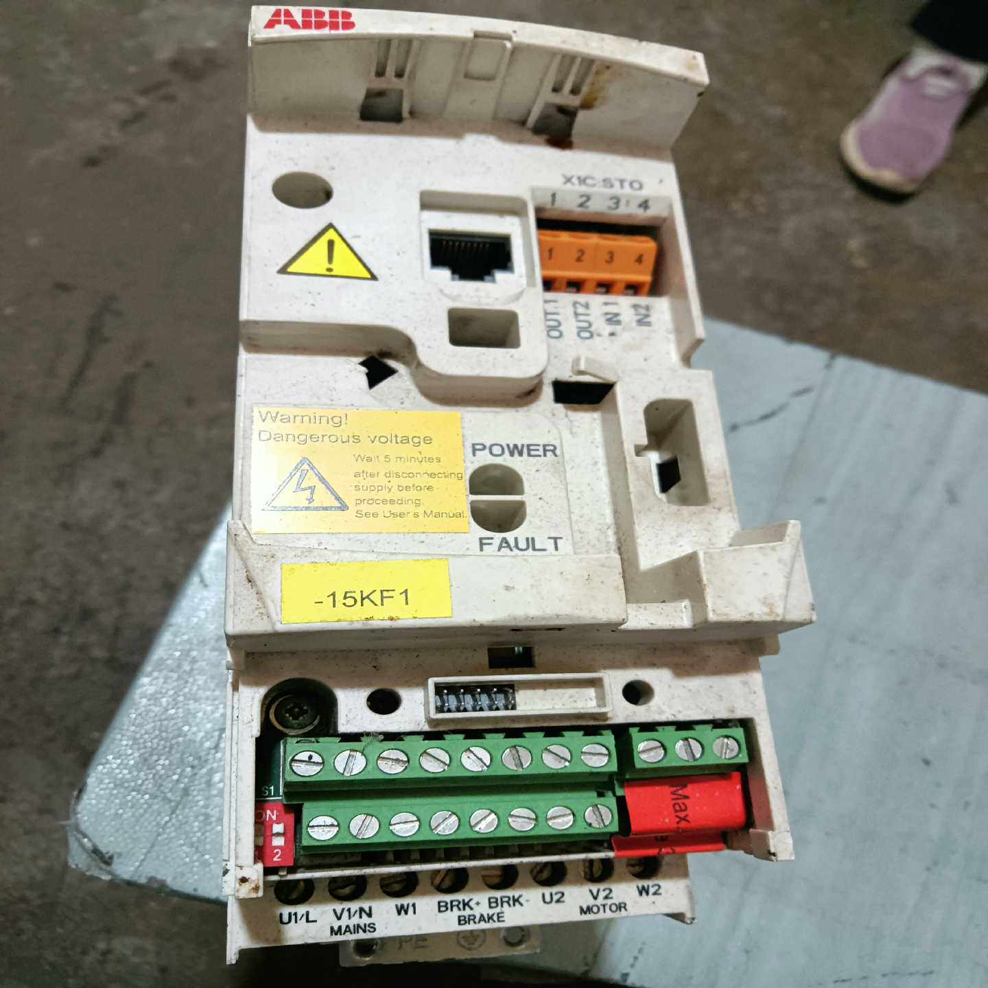 AB变频器四千瓦ACs355一03E一08A8一4配件机(亚飞商行）