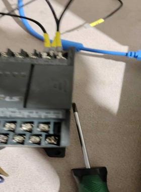 询价~K7M一DR14uE   PLC一台60主板新的