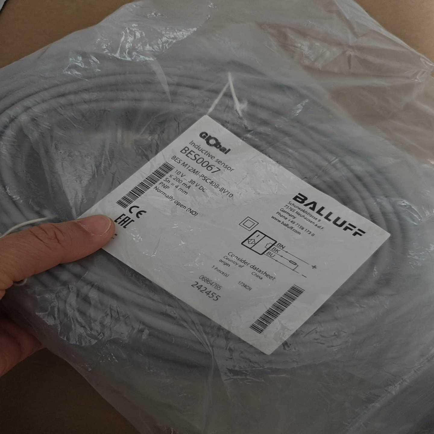 询价~BALLUFFBES0067巴鲁夫电感式接近开关BE