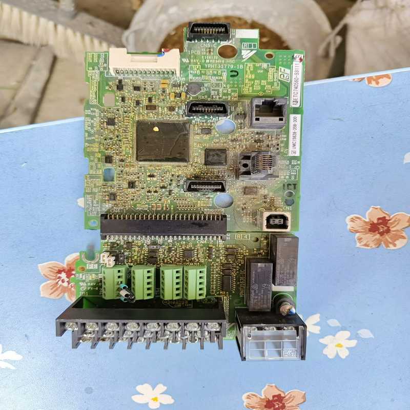 议~安川H1000变频器主板，ETC710560-S9111，Y