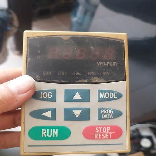 (询价)台达变频器面板VFD-PU01功能好成色有点黄