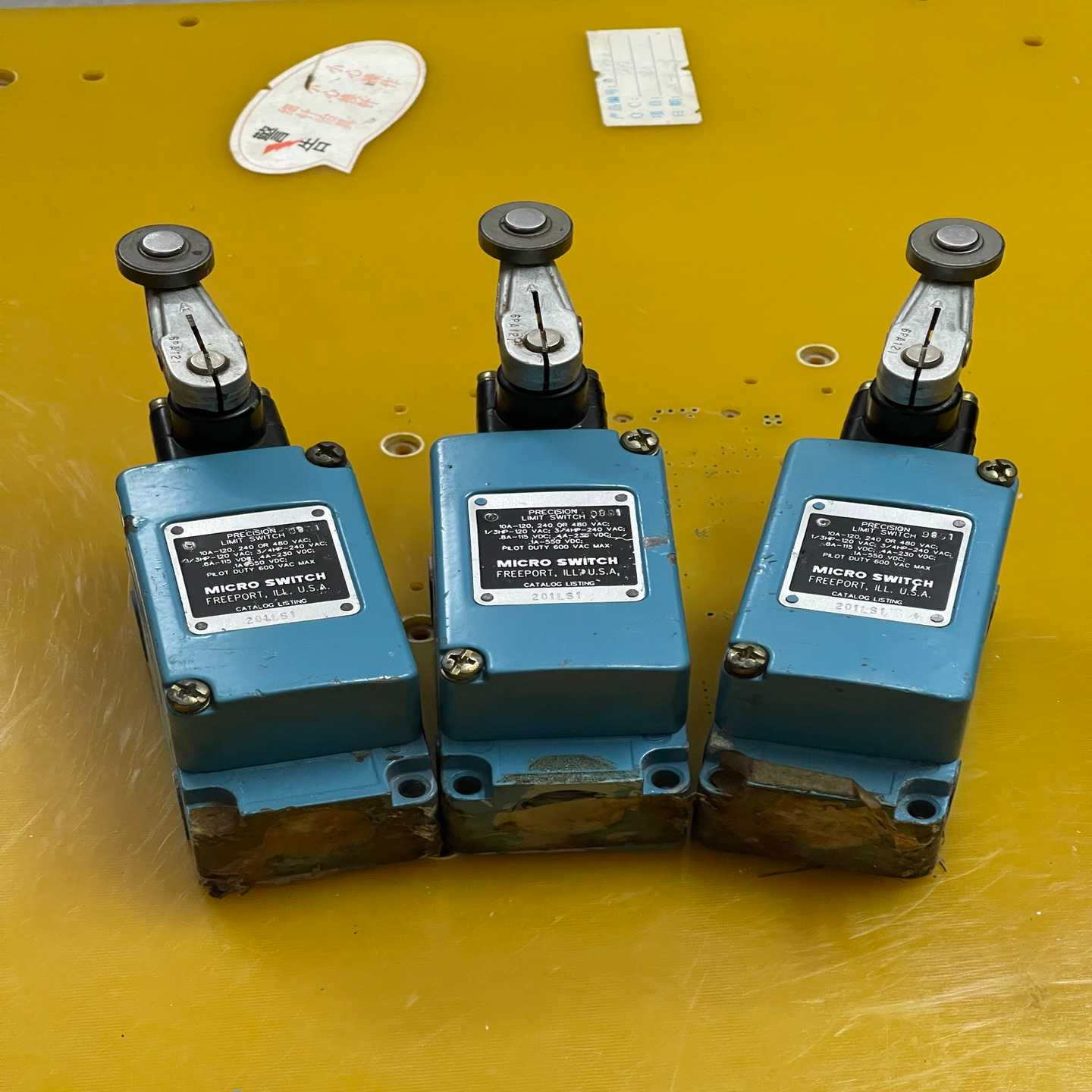 议价行程开关 美国行程开关 限位开关 防爆防水行程开关 外壳