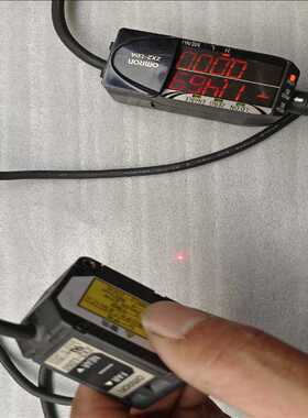 议~欧姆龙ZX2-LDA11  ZX2-LD50  线长2米 有