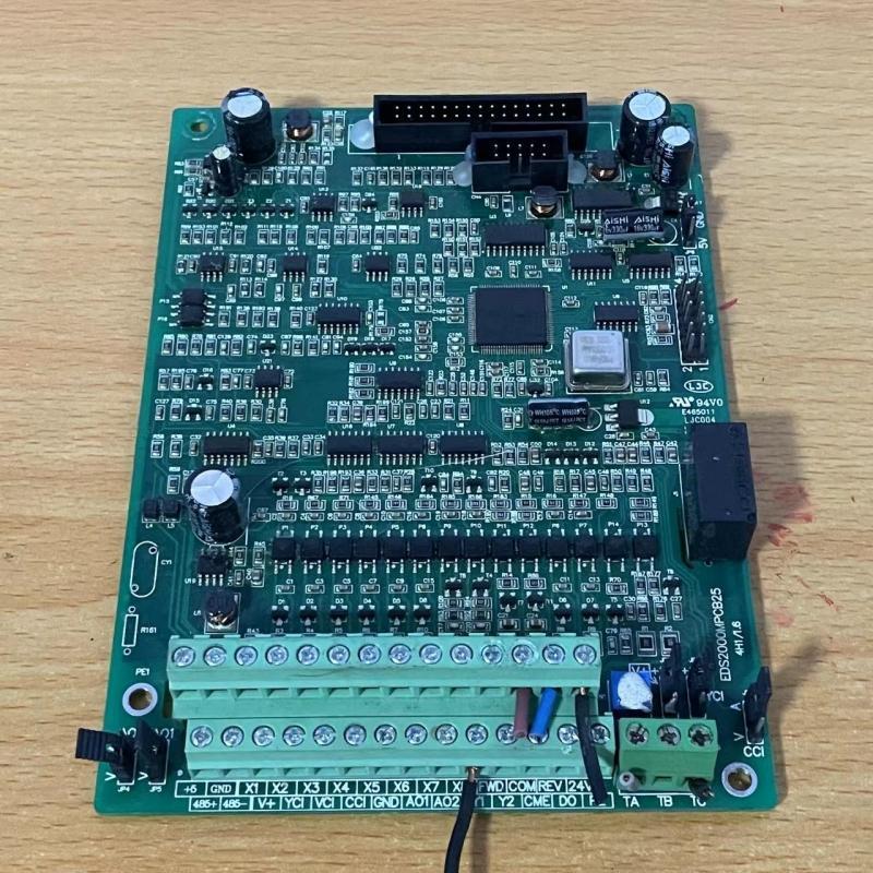 易能变频器EDS2000系MPCB25  30 37 45 55 75KW主CPU控制端子板