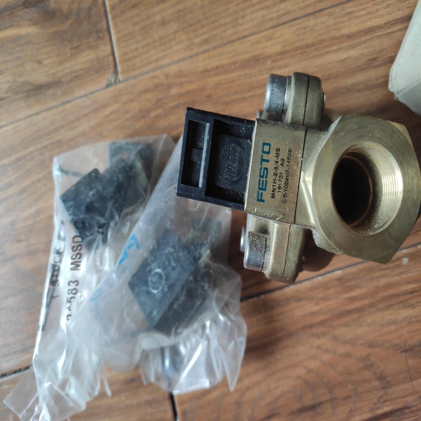 议~德国FESTO电磁阀MN1H-2-3/4-MS 161731