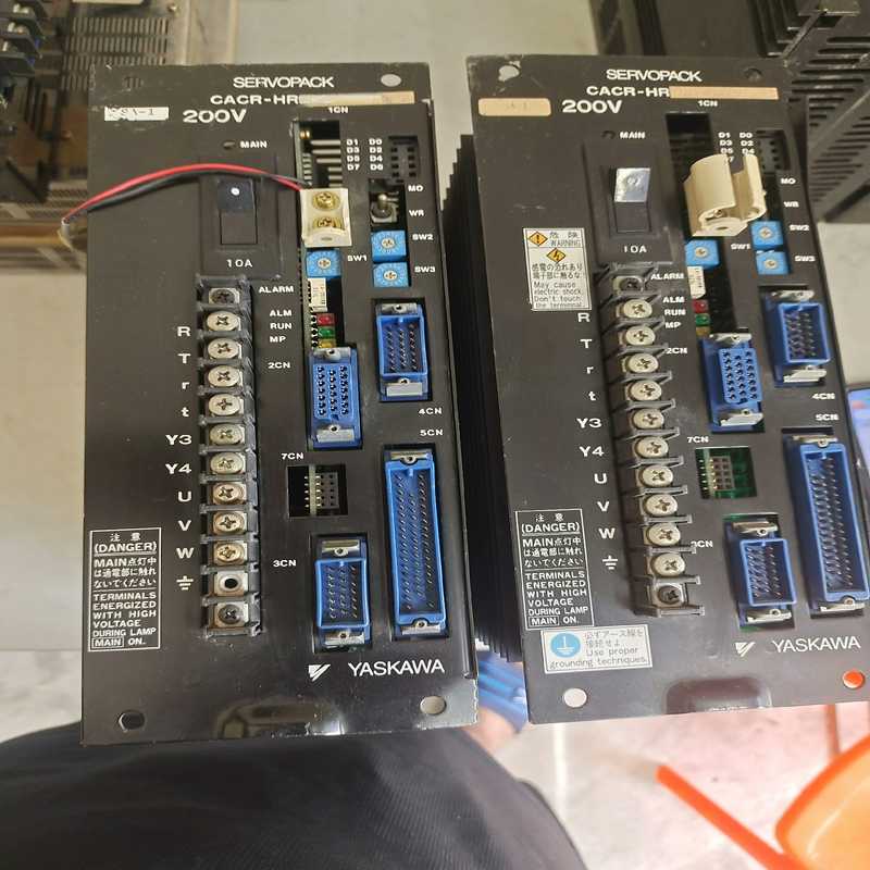 51安川CACR-HR01BAB12Y50伺服驱动器询价