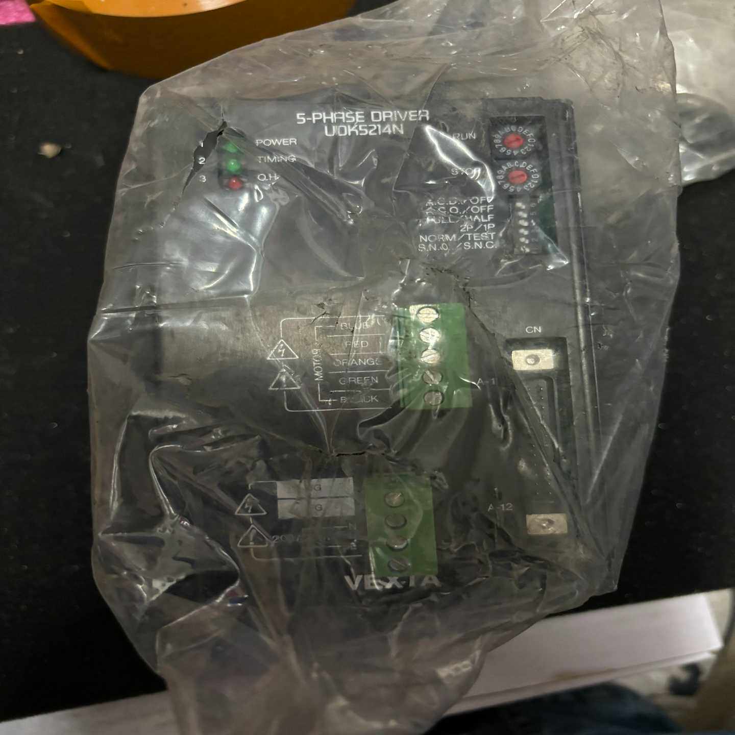 东方驱动器UDK5214N成色如图，库存货。议价。B10询价