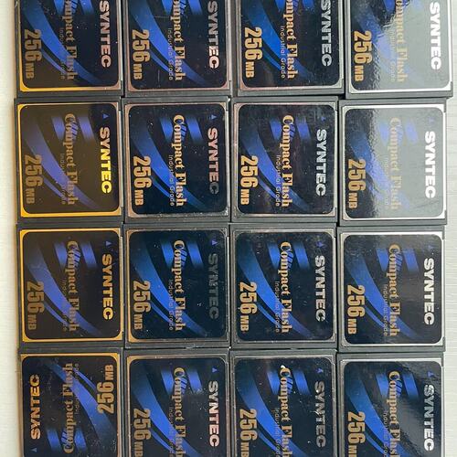 新代系统全新原装正品CF卡256MB，还有100个左右，功能