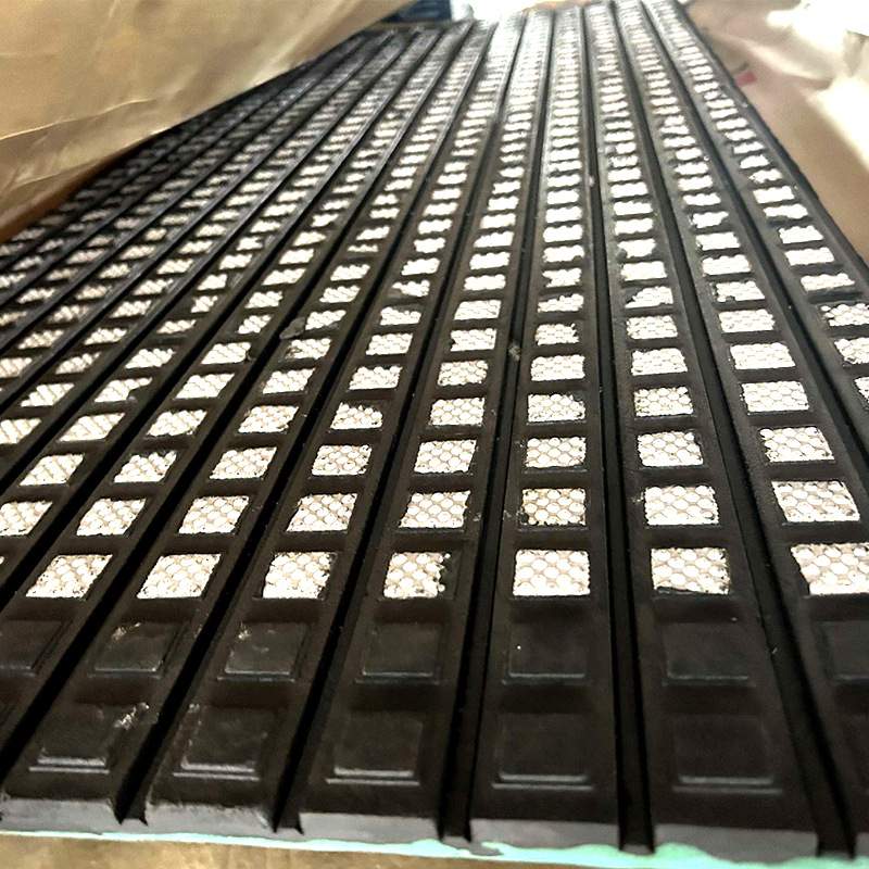 华傲陶瓷胶板橡胶板 煤矿用滚筒包胶复合板 多规格导水耐磨胶板