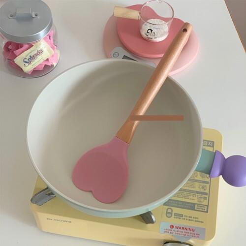 厨房好物/粉色少女心爱心硅胶奶油勺ins风甜品烘焙铲子耐高温 - 封面