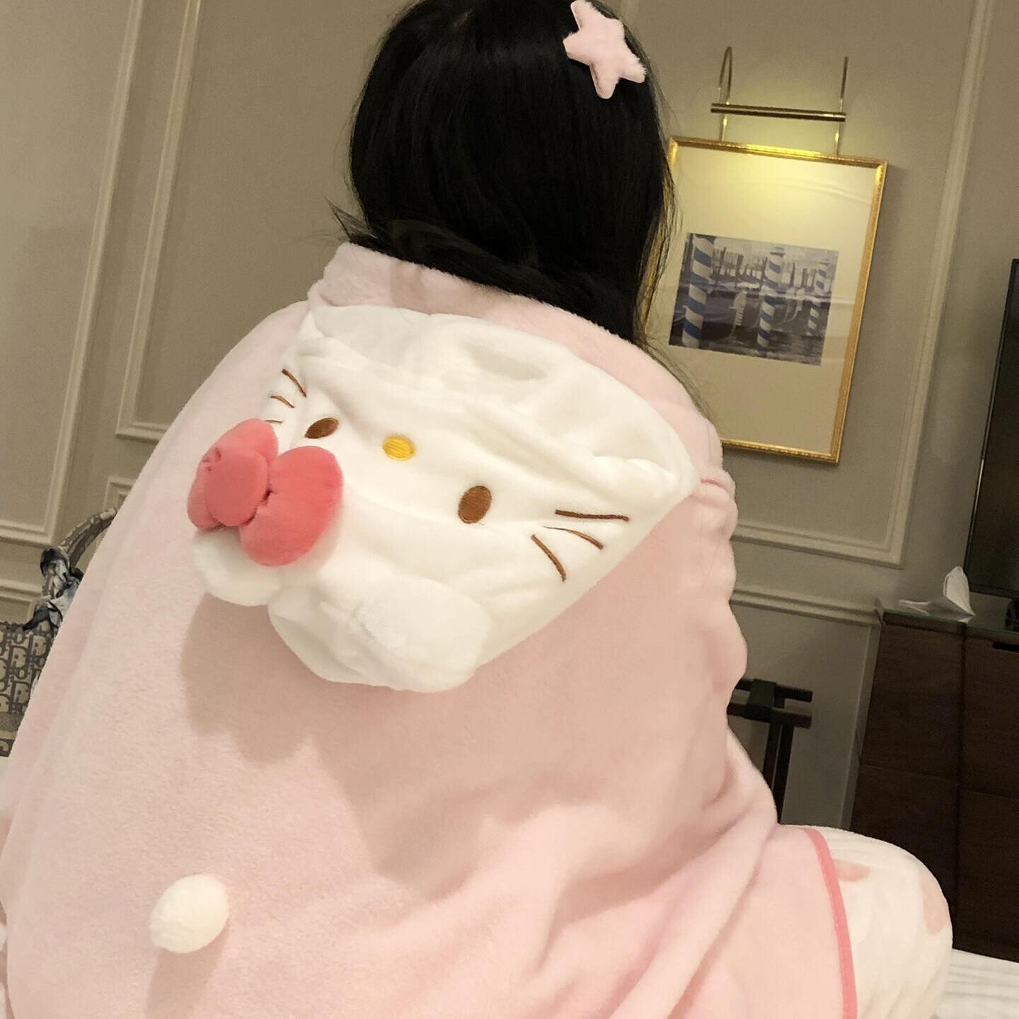 Kitty猫披肩连帽毯办公室空调保暖毯子带帽斗篷便携加厚午休盖毯