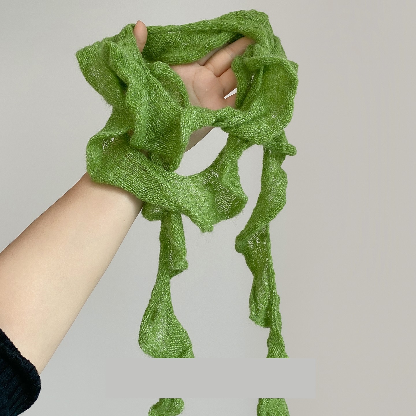 好特别！不规则螺旋马海毛绿色针织围巾长条窄版氛围感围脖配饰女