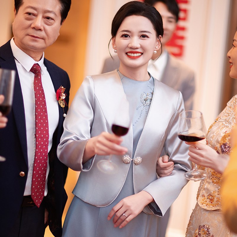 现货新娘妈妈结婚礼服旗袍套装2024新款高贵气质喜婆婆婚宴装喜服