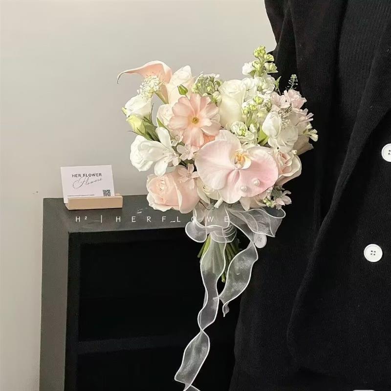 结婚婚礼韩式手捧花新娘手捧结婚出片郁金香领证仿真花拍照道具