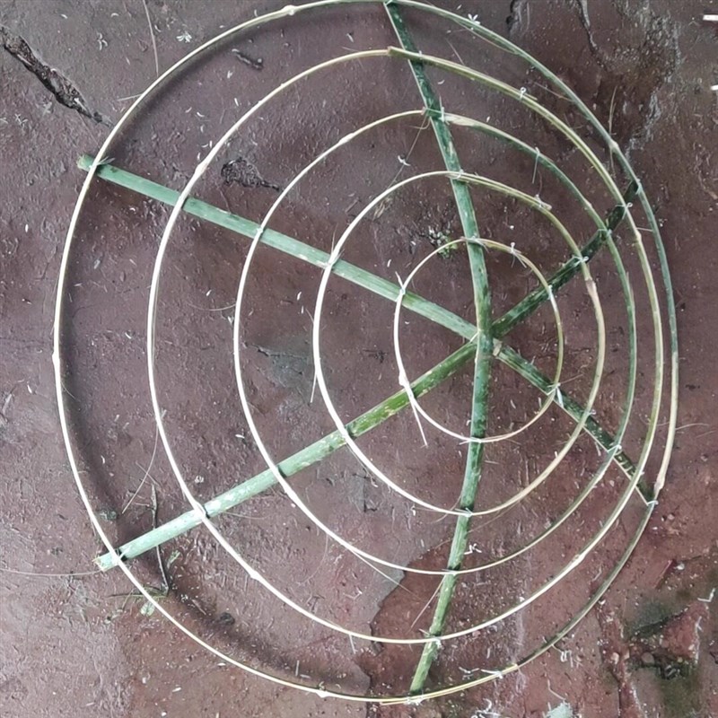 厂家直销各类竹编鲜花花圈架子 清明节小花圈插专用 另售包邮
