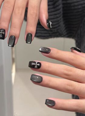 短款穿戴甲暗黑甜酷辣妹黑色克罗显白美甲穿戴甲成品可拆卸贴片