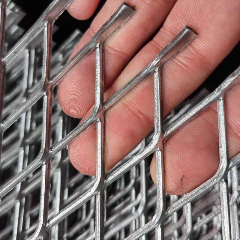 不锈钢防滑踏板菱形钢板网304材质防腐耐用坚固防护拉伸重型脚踏