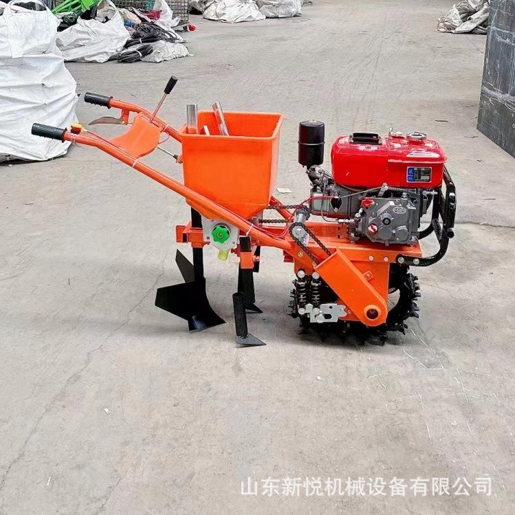 多用途耕耘播种施肥机 手推式汽油链轨式耘耕机 柴油自走式追肥机