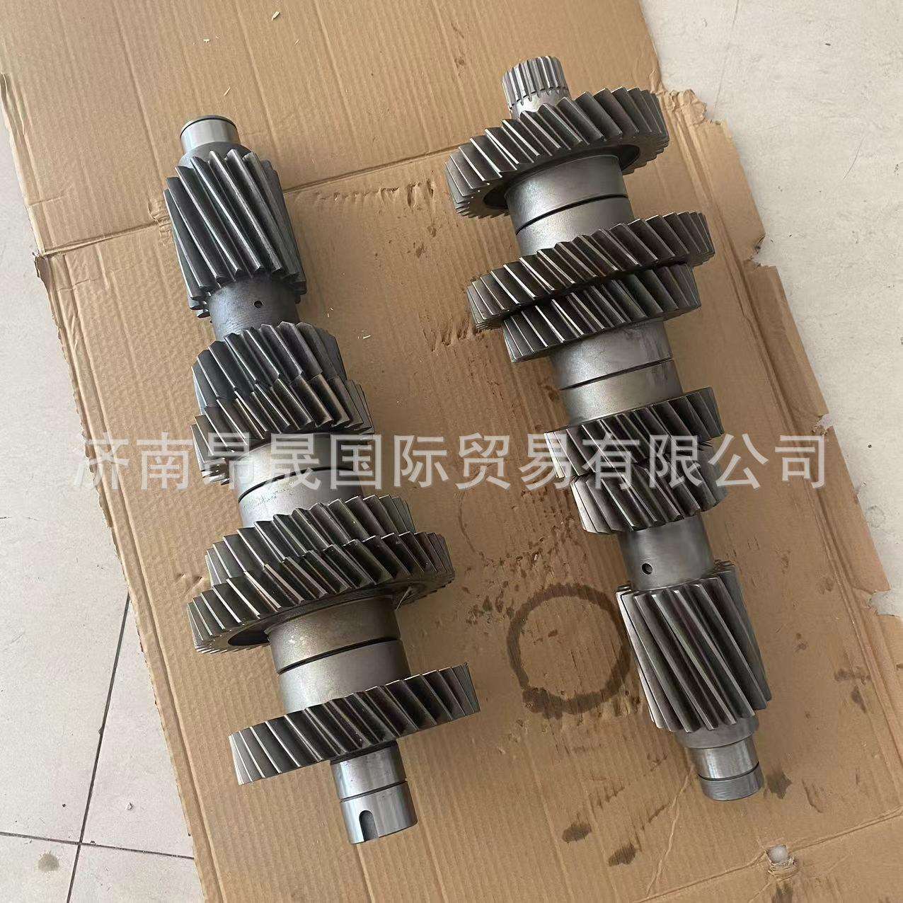 重汽HW25712变速箱 副轴总成(左、右组合件) AZ2203030265+001