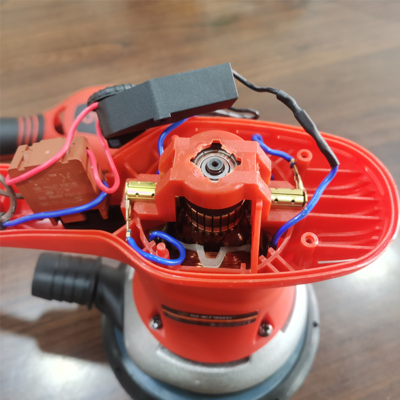 干磨机碳刷 砂纸机打磨头配件电刷碳刷 磨光机角磨机电动工具碳刷