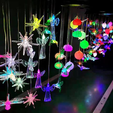 新款户外太阳能风铃现代庭院露台花园装饰LED彩色蝴蝶氛围小夜灯