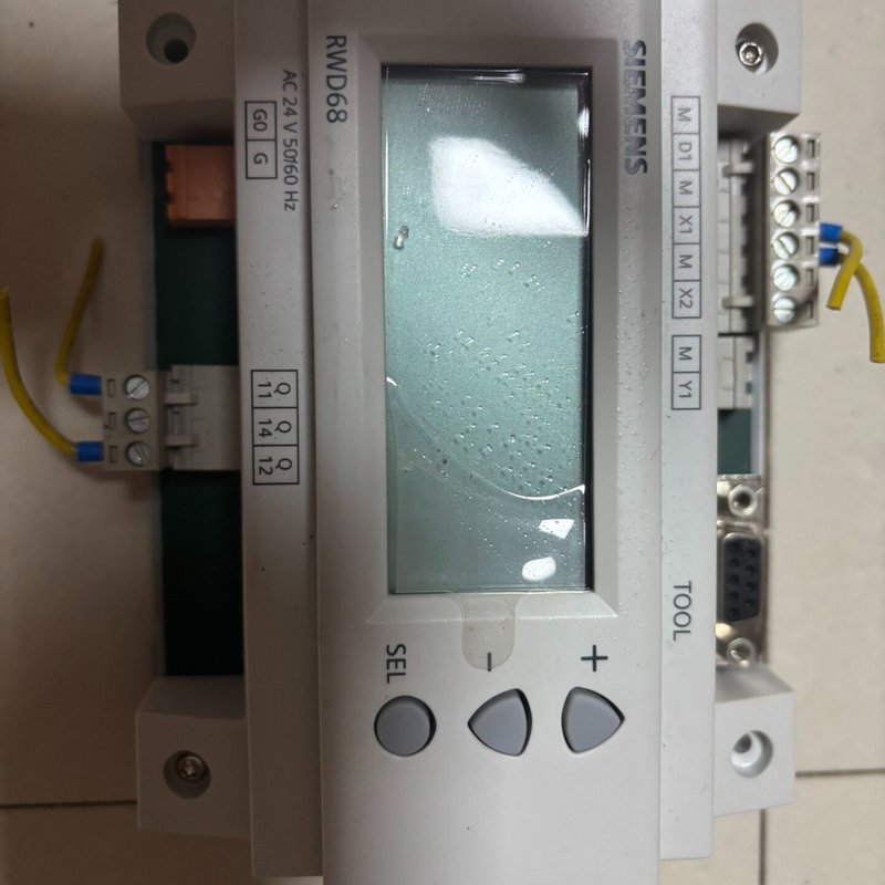 议价西门子RWD68 中文通用DDC控制器温度控制器,原可维修