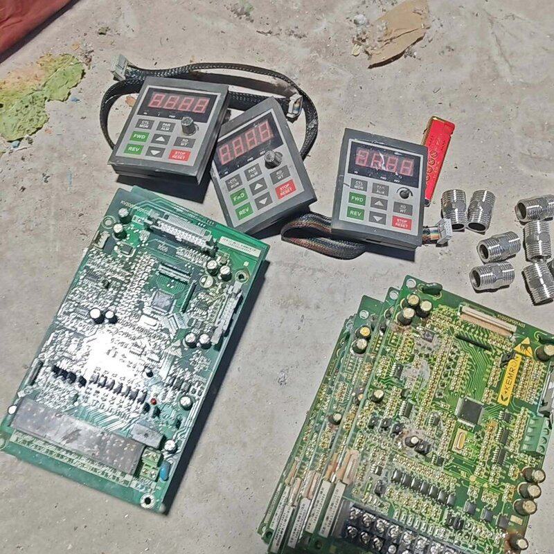 议价科姆龙变频器主板 面板 11KW可维修