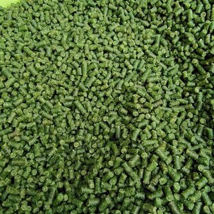 蔬菜食鹩哥f鸟食饲料八哥鸟食鸟粮料八哥乌鸫饲料