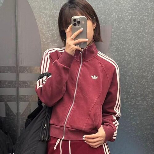 滔搏adidas阿迪达斯三叶草女子运动休闲舒适夹克外套KX3044