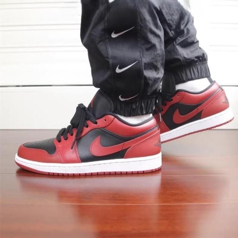 滔搏NIKE耐克男鞋AIR JORDAN 1低帮复古运动训练篮球鞋553558-606