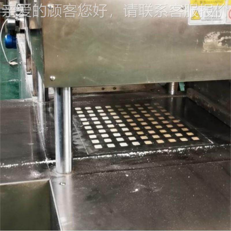 宠物食品机器 卵脂家成型机 狗粮粮猫压块成磷型KHR机厂 形状可调