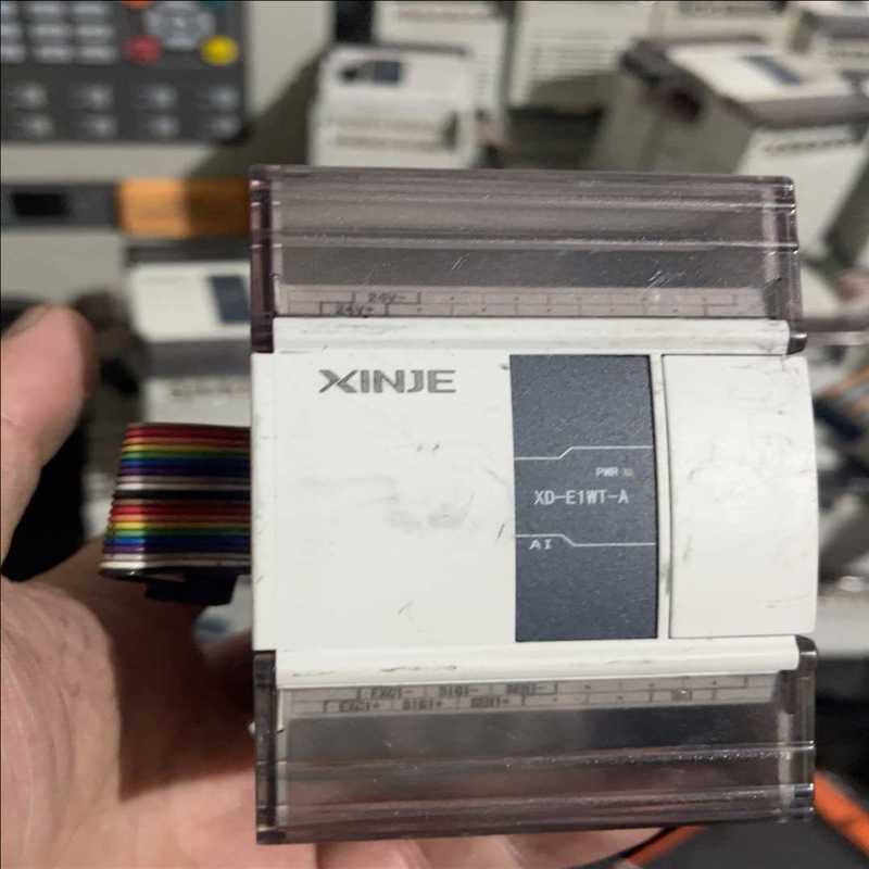 XD-E1WT-A  信捷PLC扩展模块 成色如图  功能包（耶耶电子）