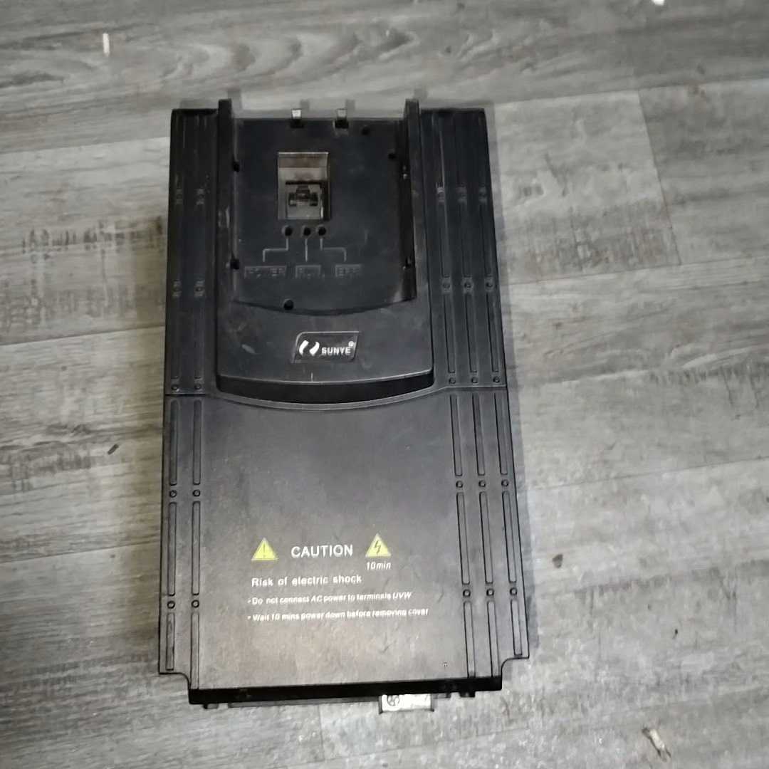 日业CM530H-4T5R5GB7R5PB 5575（瓠子电子）