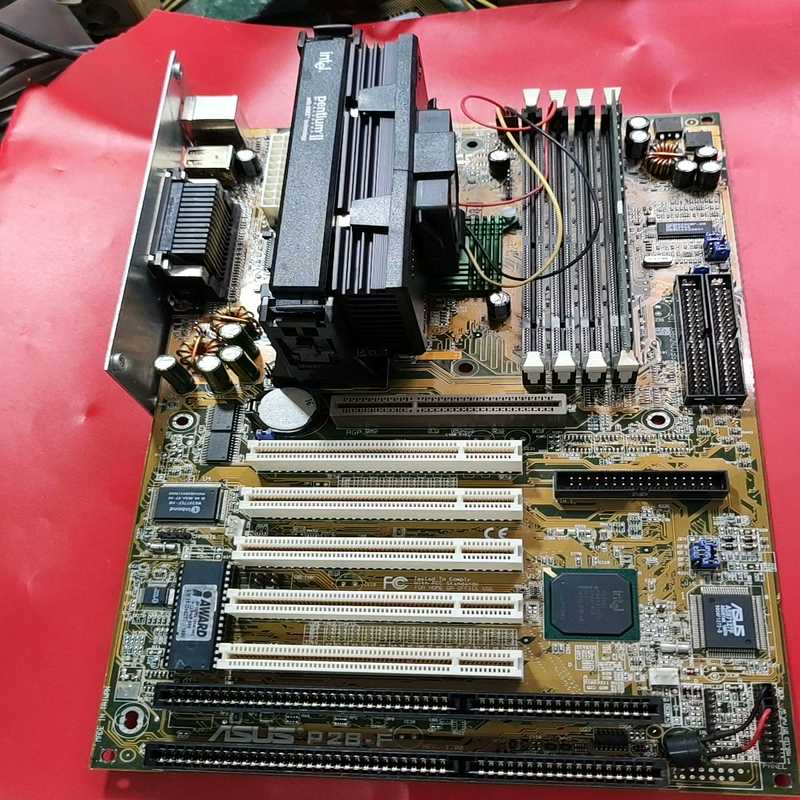 ASUS P2B-F SLOT1 奔腾三 主板 主板带CPU（子云设备）