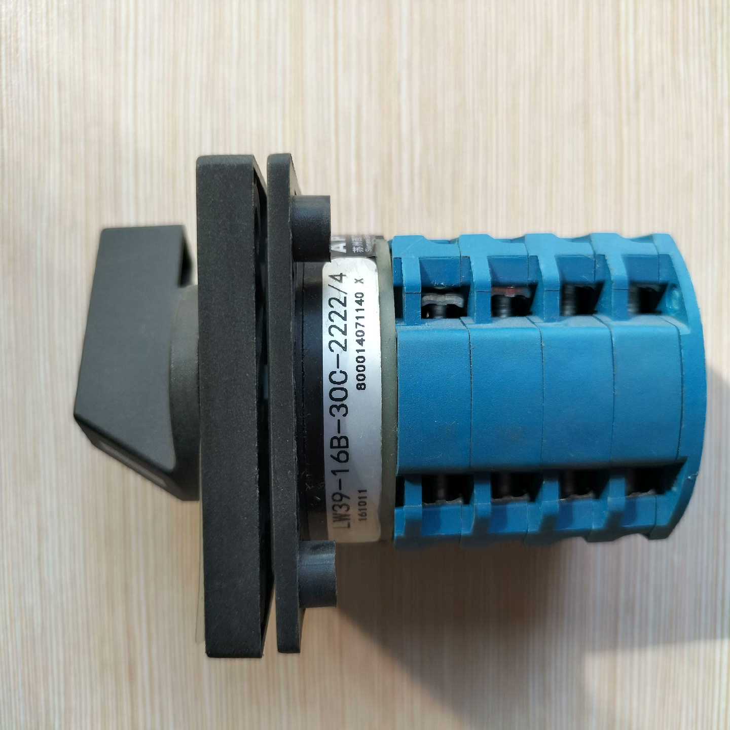 LW39-16B-30C-2222/4APT二工万询价