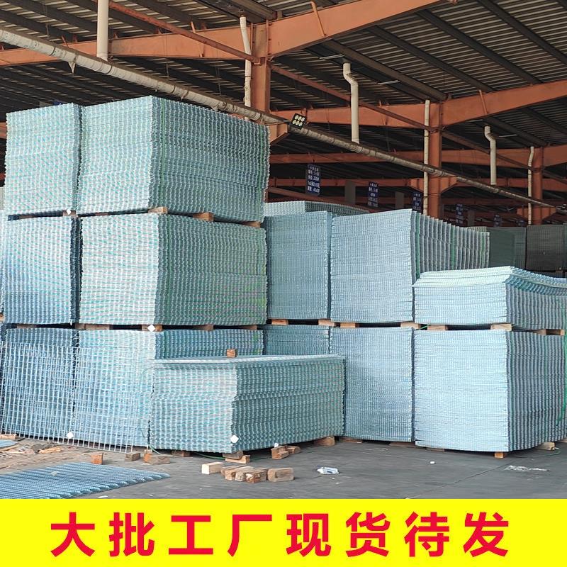 镀锌铁丝网铁网格网片加粗养殖网围栏电焊铁丝网围栏镀锌鸟笼网片