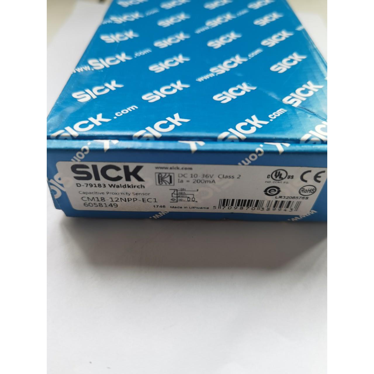 电容式 接近开关 CM18-12NPP-EC1