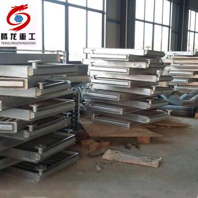 求购工业烘干机钢蒸汽散热器烘干导热油散热器定制烘干房用散热器